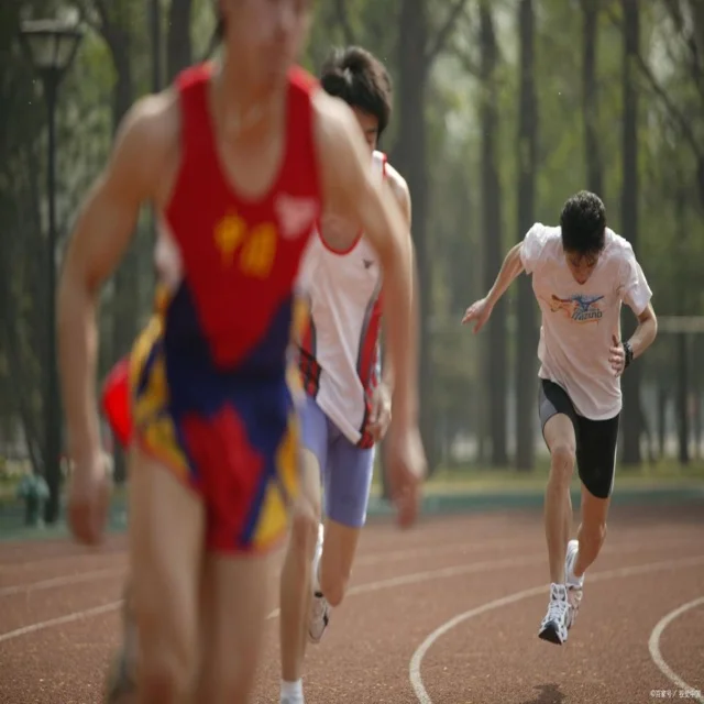 东部季后赛最新局势解析与精彩看点